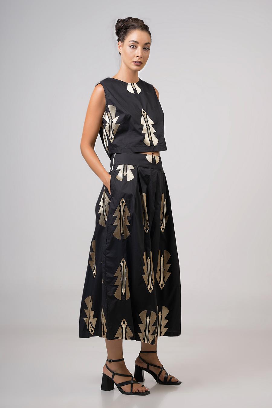 Sleeveless Embroidered Top Black - Gold