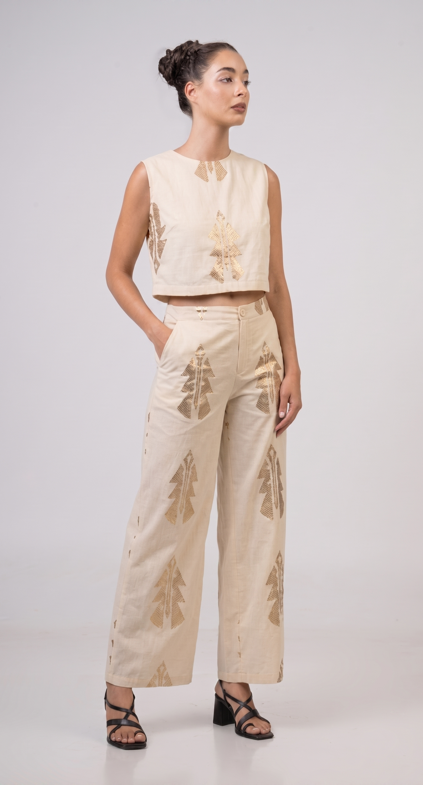 Sleeveless Embroidered Top Vanilla - Gold