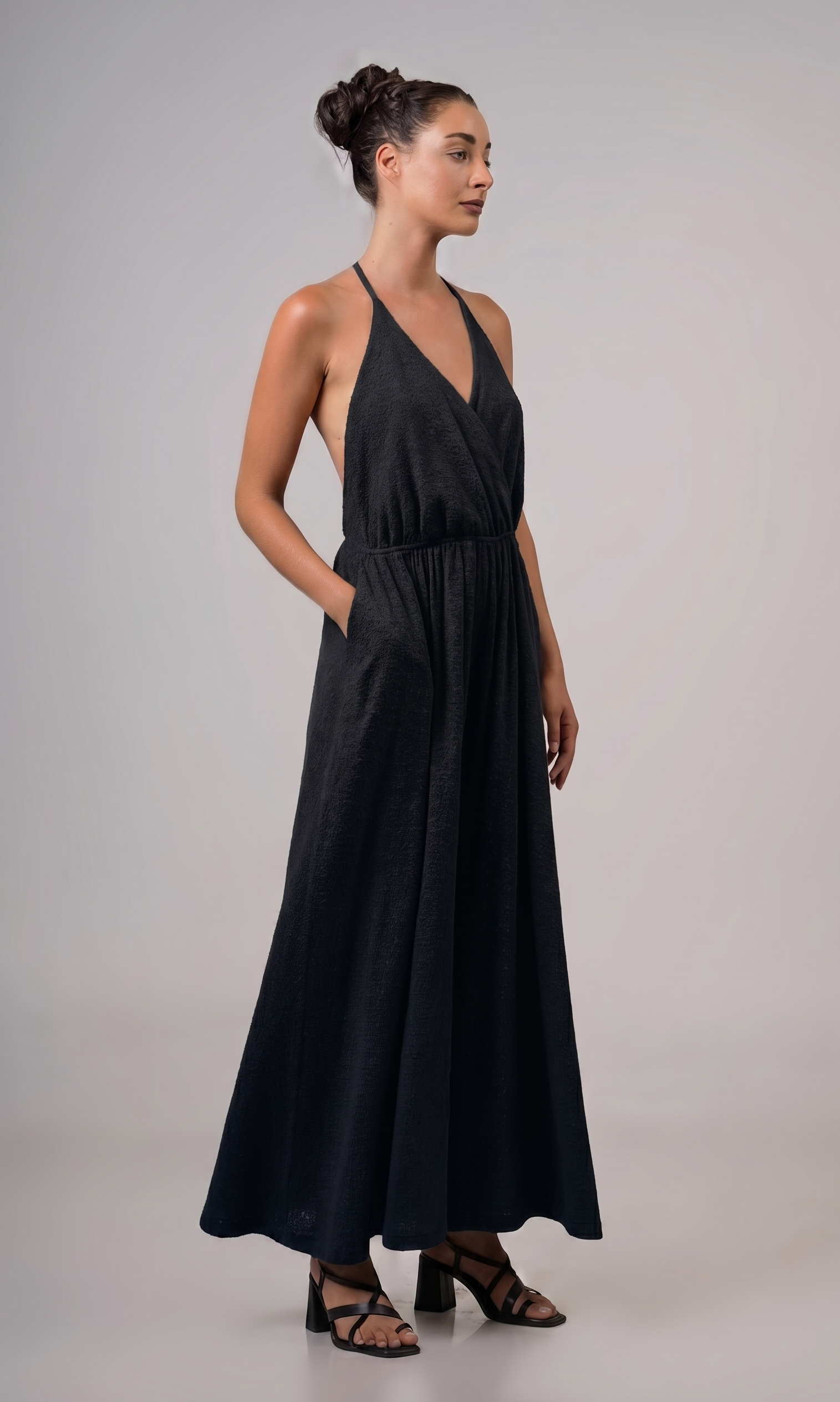 Halter jumpsuit with pockets Black
