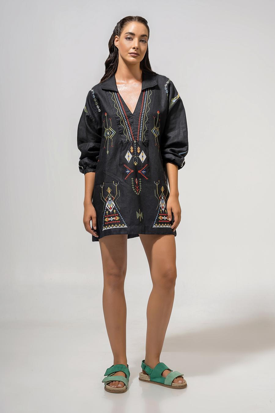 Dress mini with long sleeves and embroidery Black