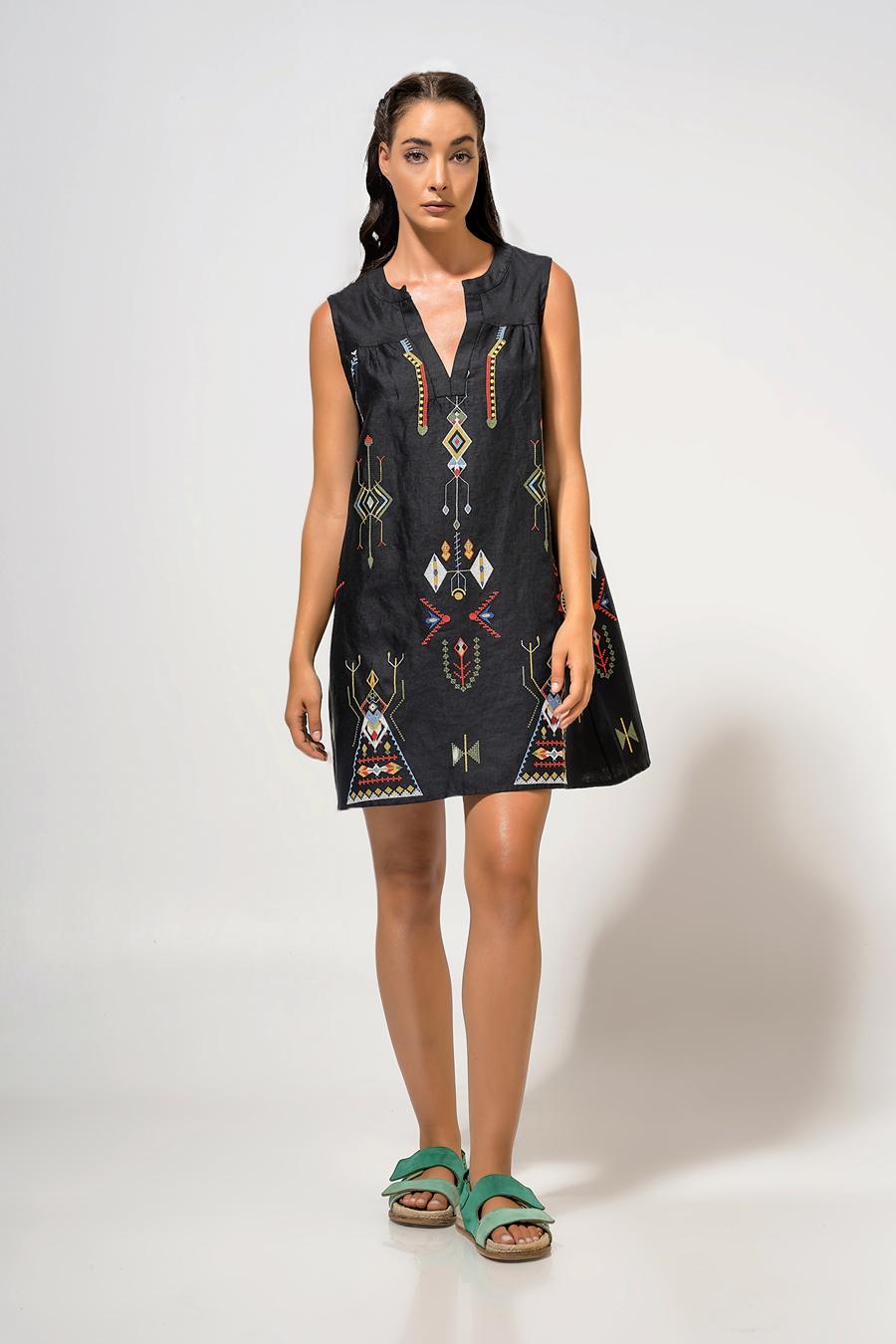 Short Dress with embroidery Black