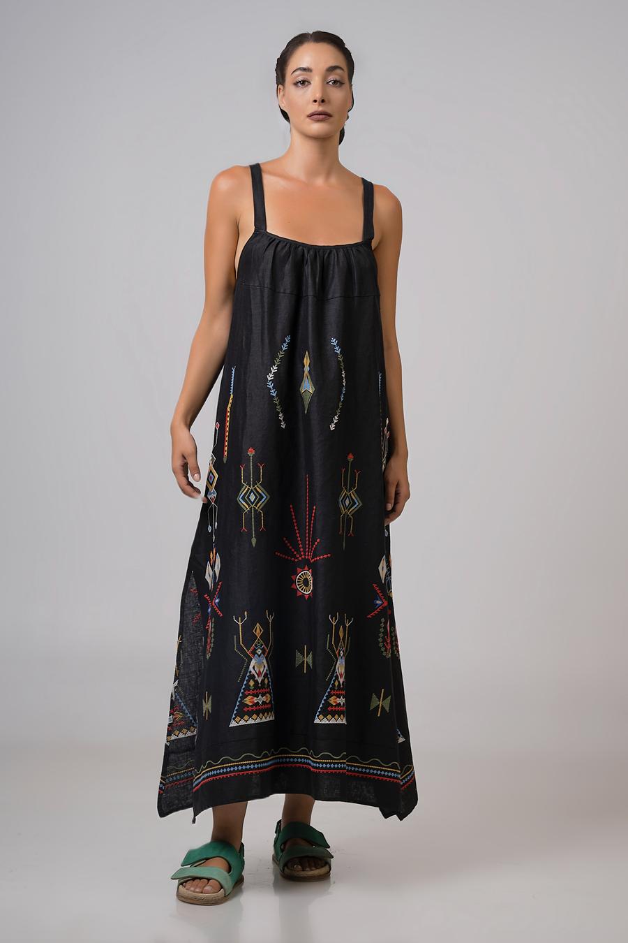 Dress maxi with embroidery Black