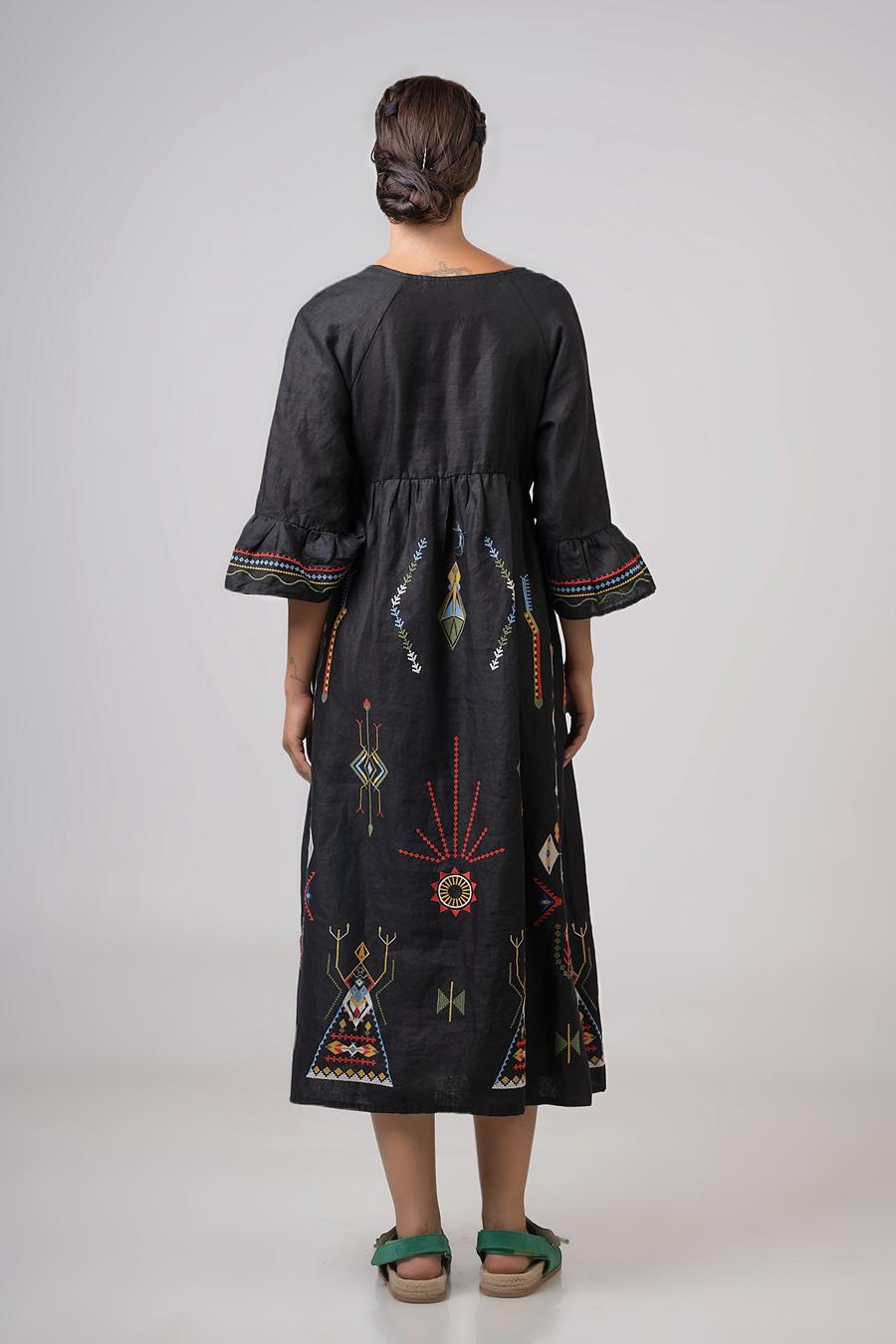 Dress midi with 3/4 sleeves Black