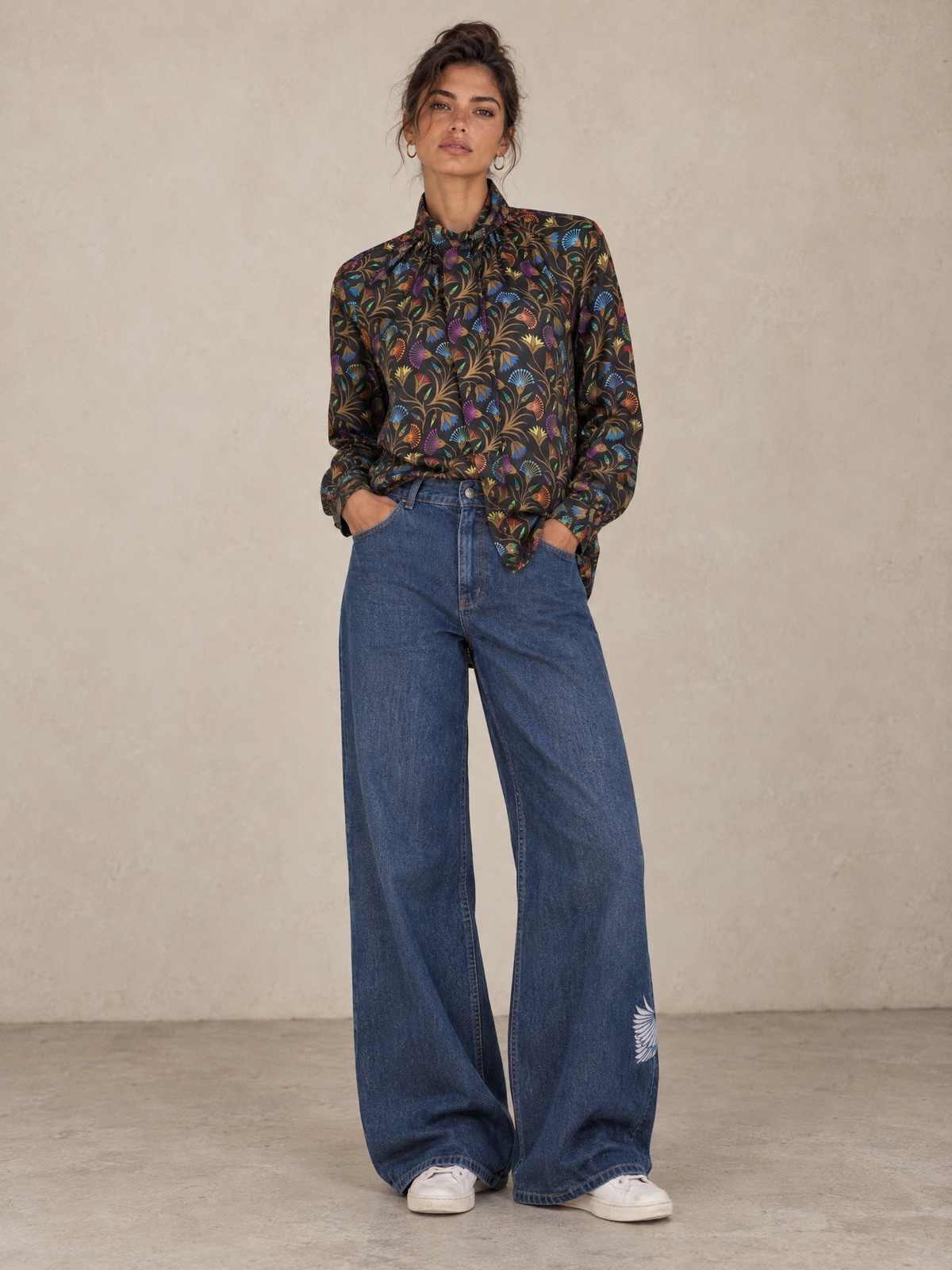 Long-sleeve top with collar and print Black