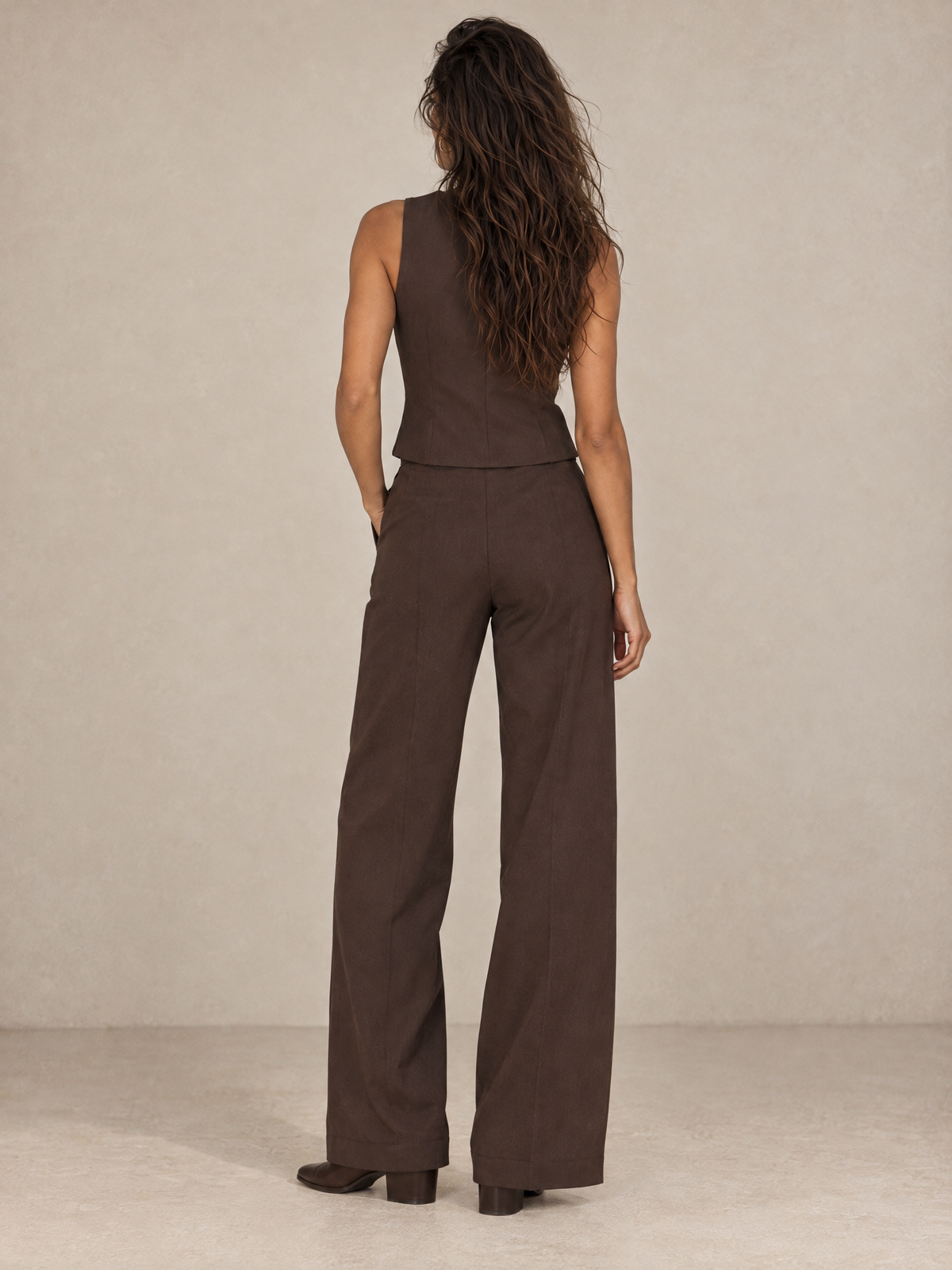 Straight–wide leg trousers Brown
