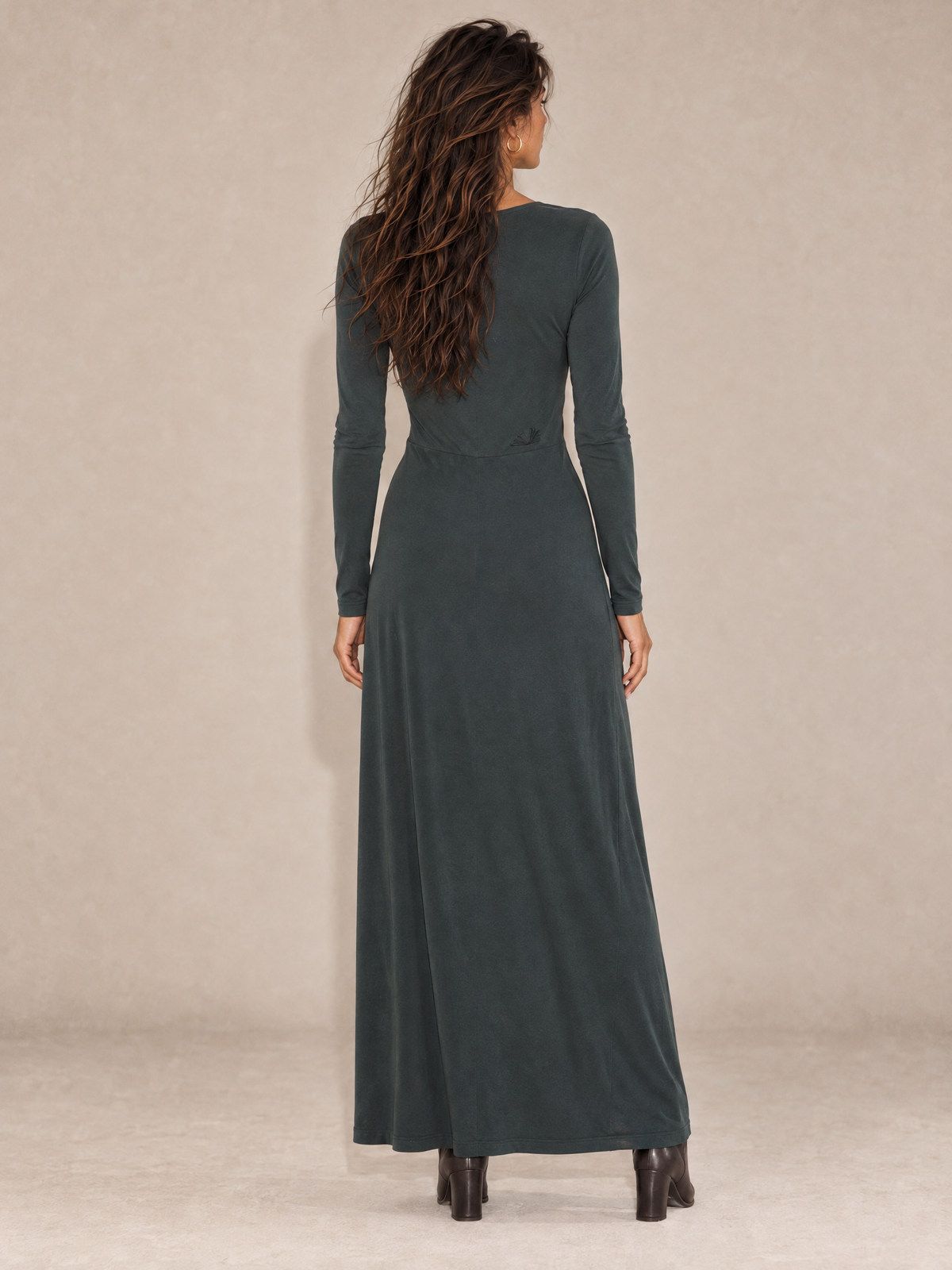 Long Dress with V-Neck and Long Sleeves Petrol